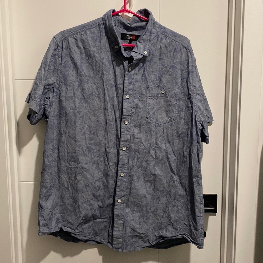 ♦️5 for $15♦️ Mens XL DH3 short sleeve dress shirt